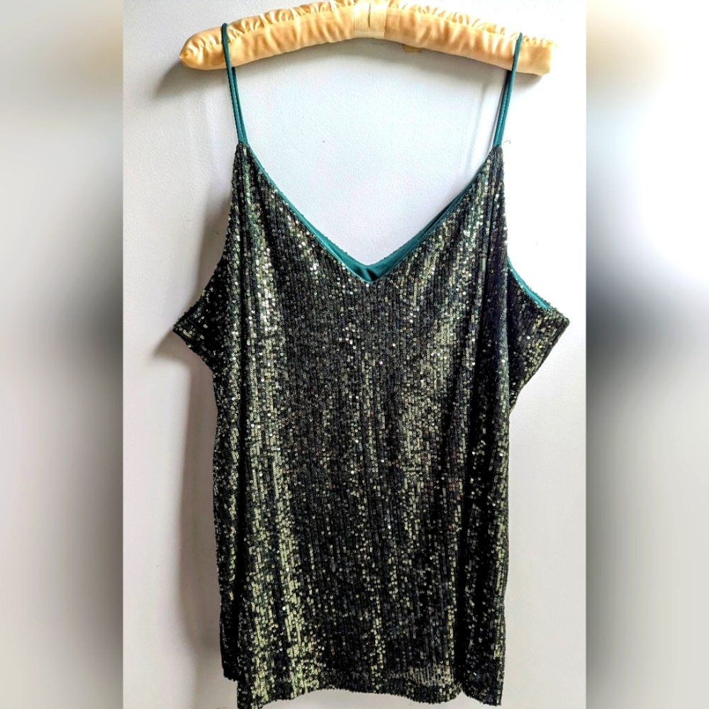 ✨HP✨ NWT Calvin Klein Women Plus Sequined Dark Green V Neck Cami Size 1X - Picture 2 of 6